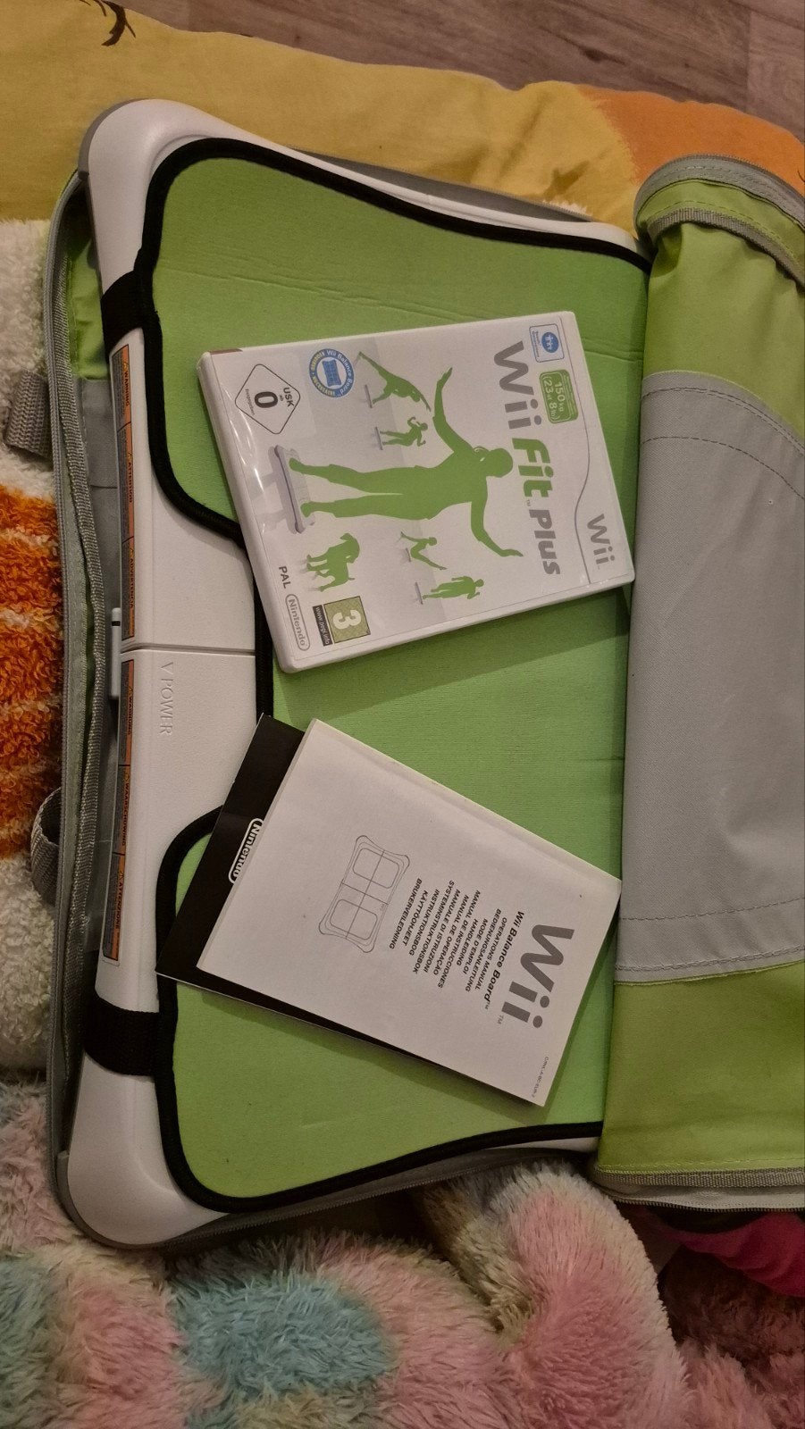 Wii Fit Plus met Balance Board en draagtas, Spelcomputers en Games, Games | Nintendo Wii, Gebruikt, 1 speler, Ophalen of Verzenden