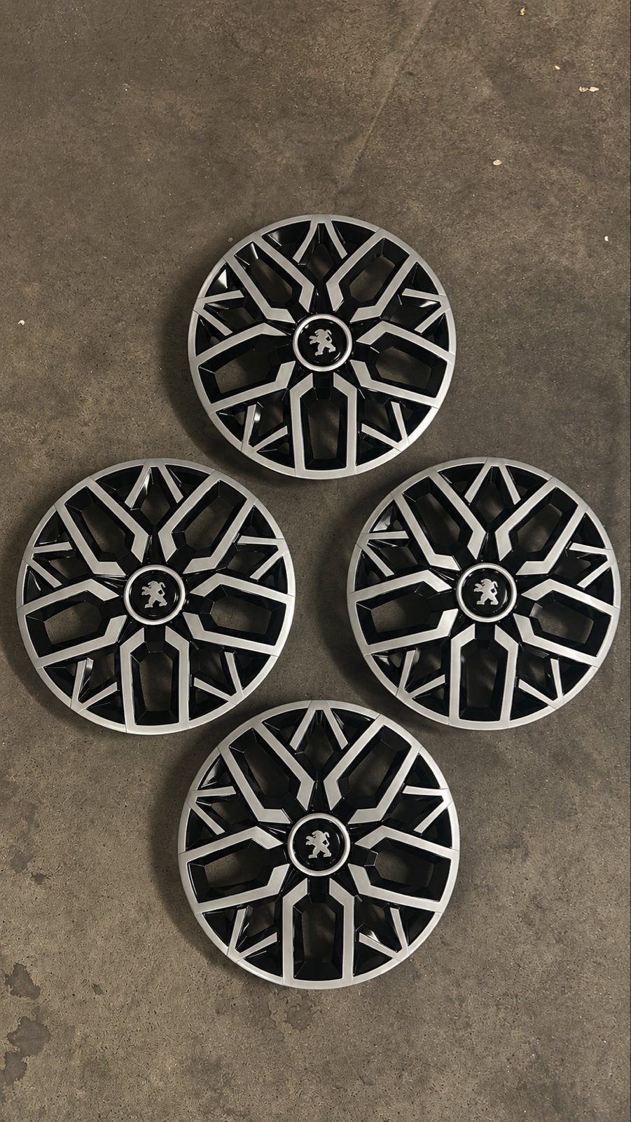 Set Peugeot Wieldoppen 14 inch - Onbeschadigd, Ophalen of Verzenden, Zo goed als nieuw