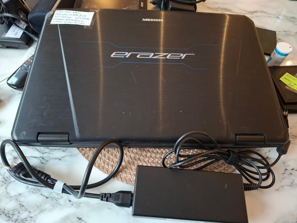 Medion Erazer X782Xcreazer Gaming Laptop i7 GTX 970M, Gebruikt, Met videokaart, 2 tot 3 Ghz, Qwerty