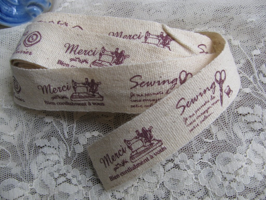 Restant Stuk Band met Naaimachine & Fournituren 100 x 2 cm, Verzenden, Gebruikt, Lint, Band of Elastiek