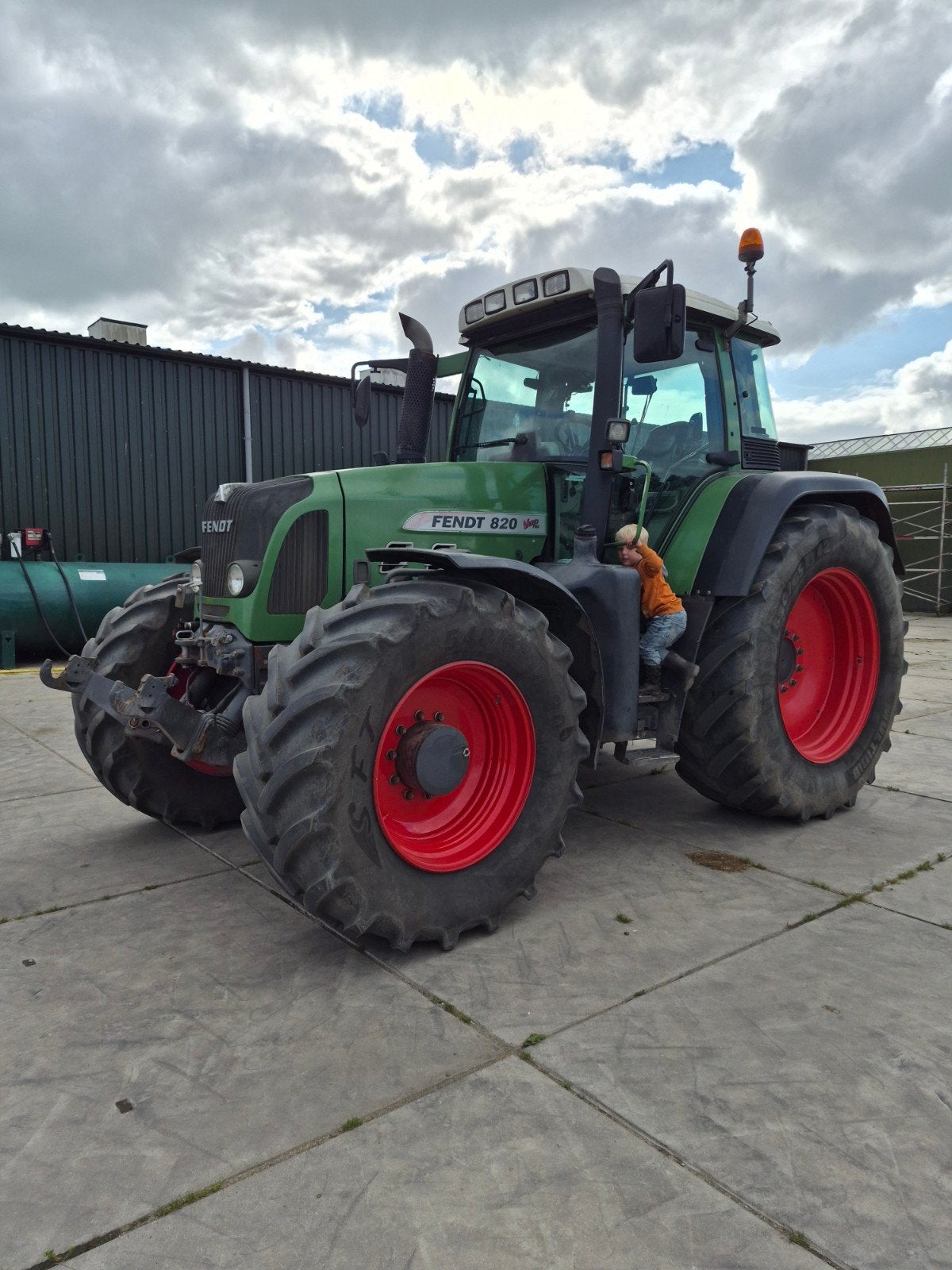 Fendt 820 Vario - Krachtige en Betrouwbare Tractor, Ophalen of Verzenden, Gebruikt, Fendt