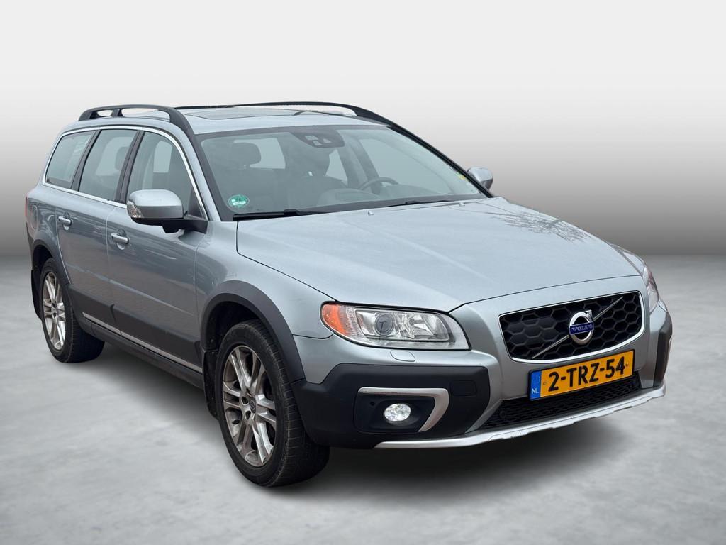 Volvo XC70 2.0 T5 FWD Nordic+ | Trekhaak | Schuifdak | Bi-Xe, 12 maanden, 15 km/l, 4 cilinders, XC70