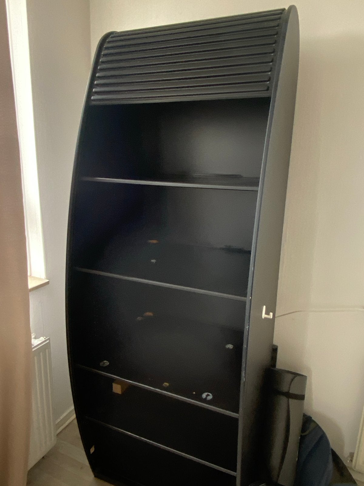 Zwarte kast met rolluik - VANDAAG WEG, Met plank(en), Gebruikt, 150 tot 200 cm, 25 tot 50 cm