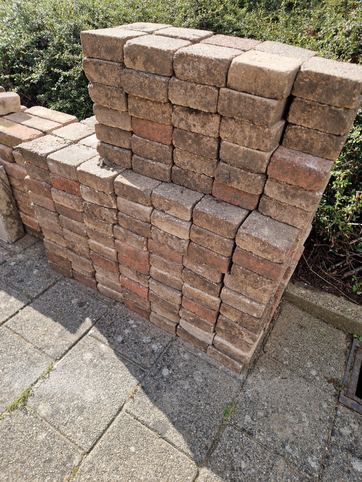 gratis Gebruikte betonnen klinkers - 10 m² of meer, Ophalen, Gebruikt, Klinkers, 10 m² of meer