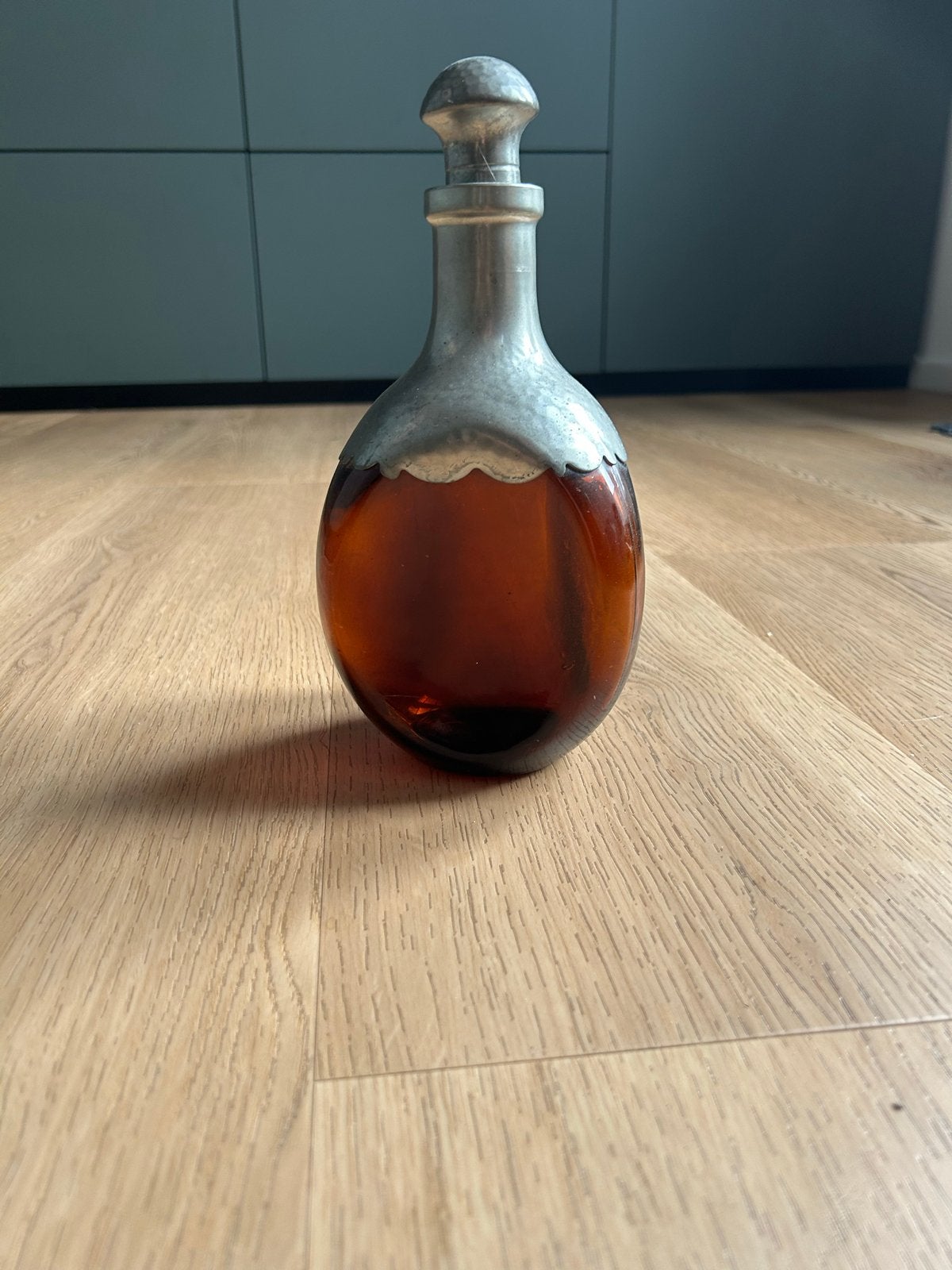 Antieke karaf met tinnen omhulsel, Ophalen of Verzenden