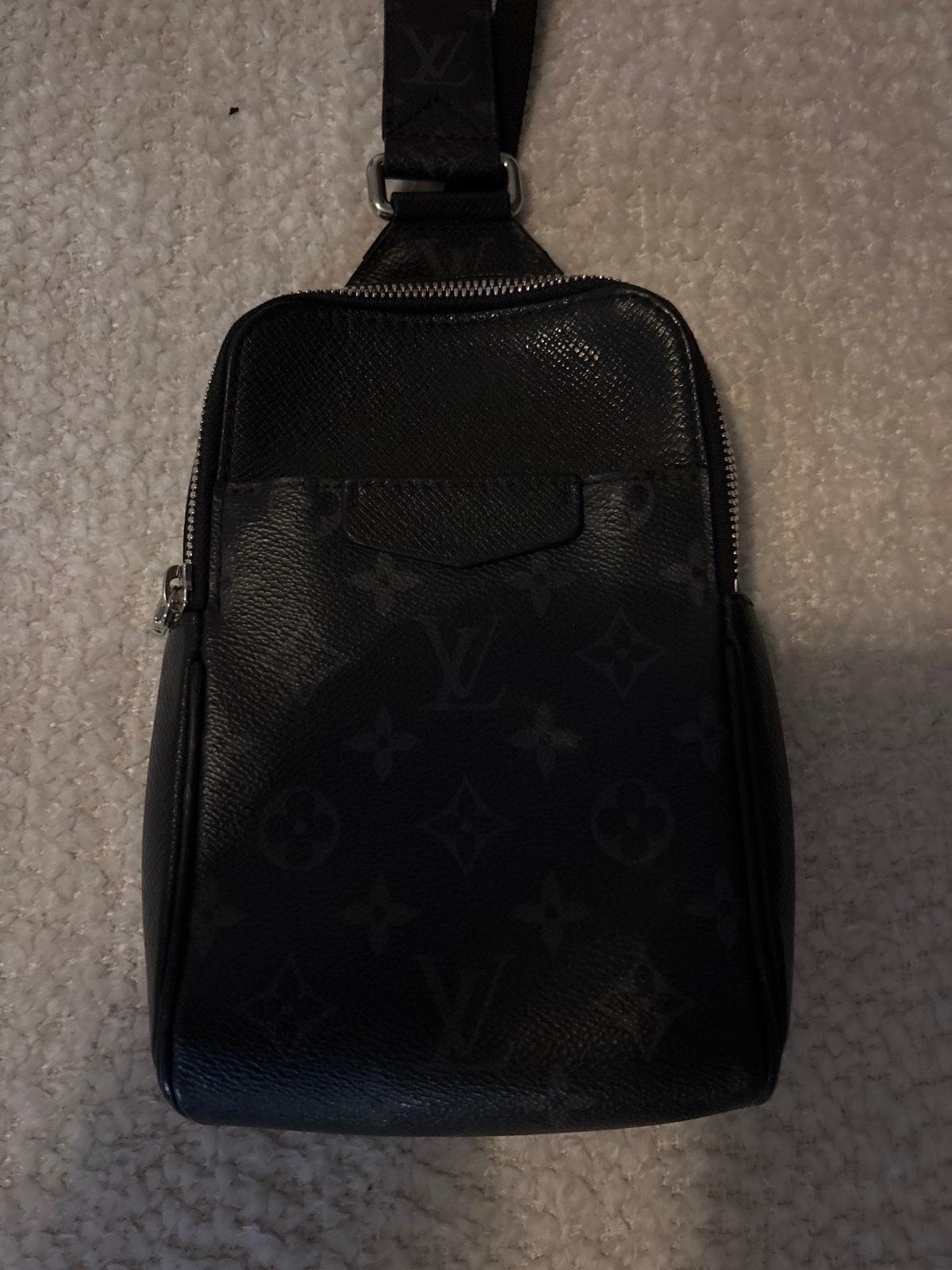 Louis Vuitton Outdoor Sling Bag Monogram Eclipse, Sieraden, Tassen en Uiterlijk, Ophalen of Verzenden, Zo goed als nieuw, Zwart