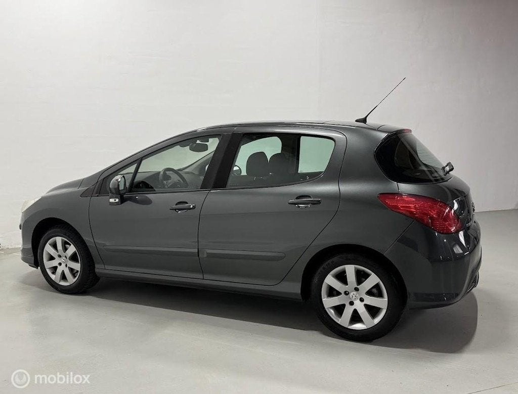 Peugeot 308 1.6 VTi XT | PANORAMADAK | NIEUW KOPPELING, Voorwielaandrijving, 15 km/l, Gebruikt, 680 kg