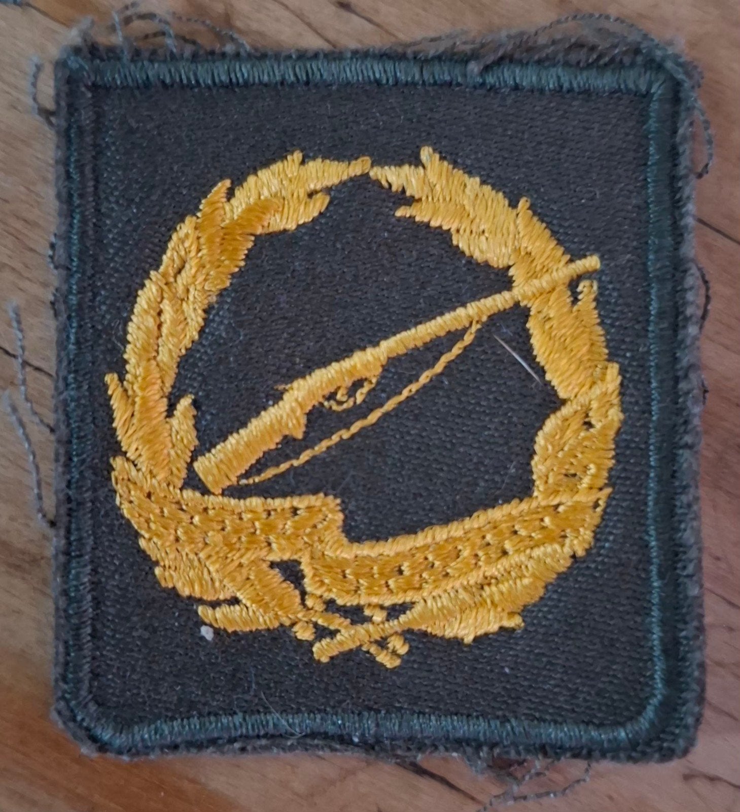 Schietvaardigheidsembleem., Verzamelen, Ophalen of Verzenden, Landmacht, Nederland, Embleem of Badge