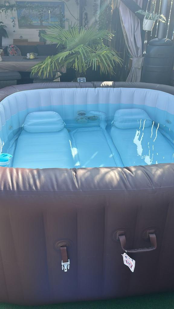Bestway lay z spa Maldives 201x201cm als nieuw (model 2021), Ophalen, Zo goed als nieuw, Afdekzeil