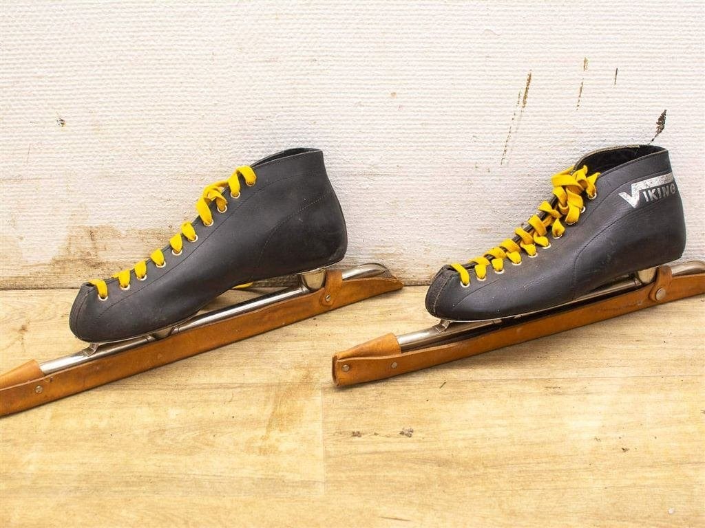 2 junior viking schaatsen 23918, Sport en Fitness, Ophalen of Verzenden, Gebruikt, Noren, Viking