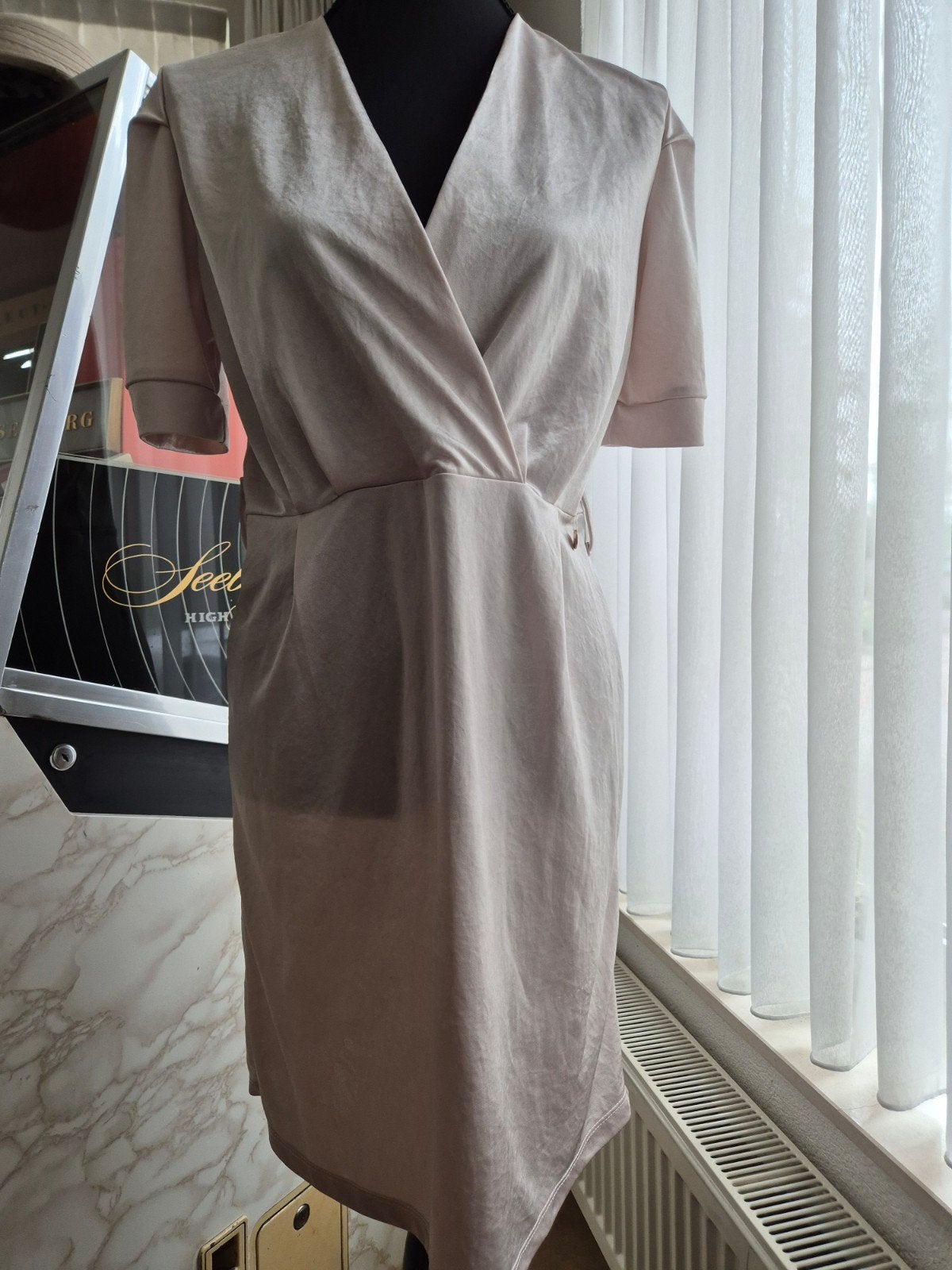 Elleci Donna jurk maat M/L, Maat 38/40 (M), Beige, Ophalen of Verzenden, Zo goed als nieuw