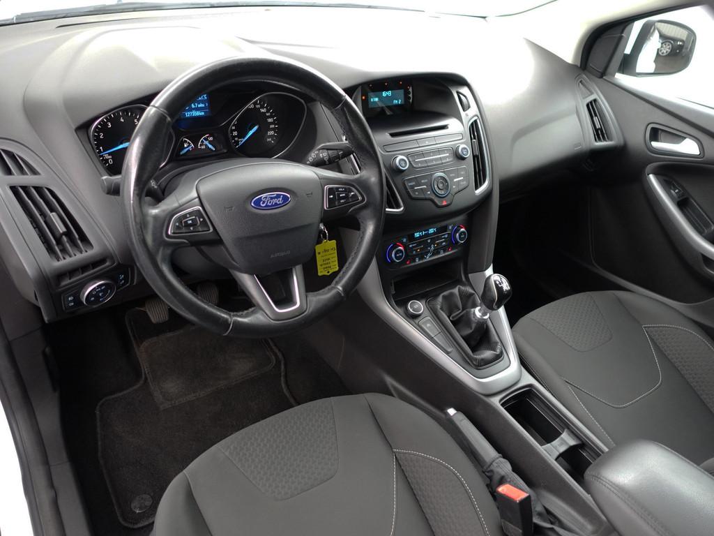 Ford FOCUS Wagon 1.0 Titanium Edition- 127dkm, Stoelverwarmi, Auto's, Stof, Gebruikt, Met garantie (alle), Wit