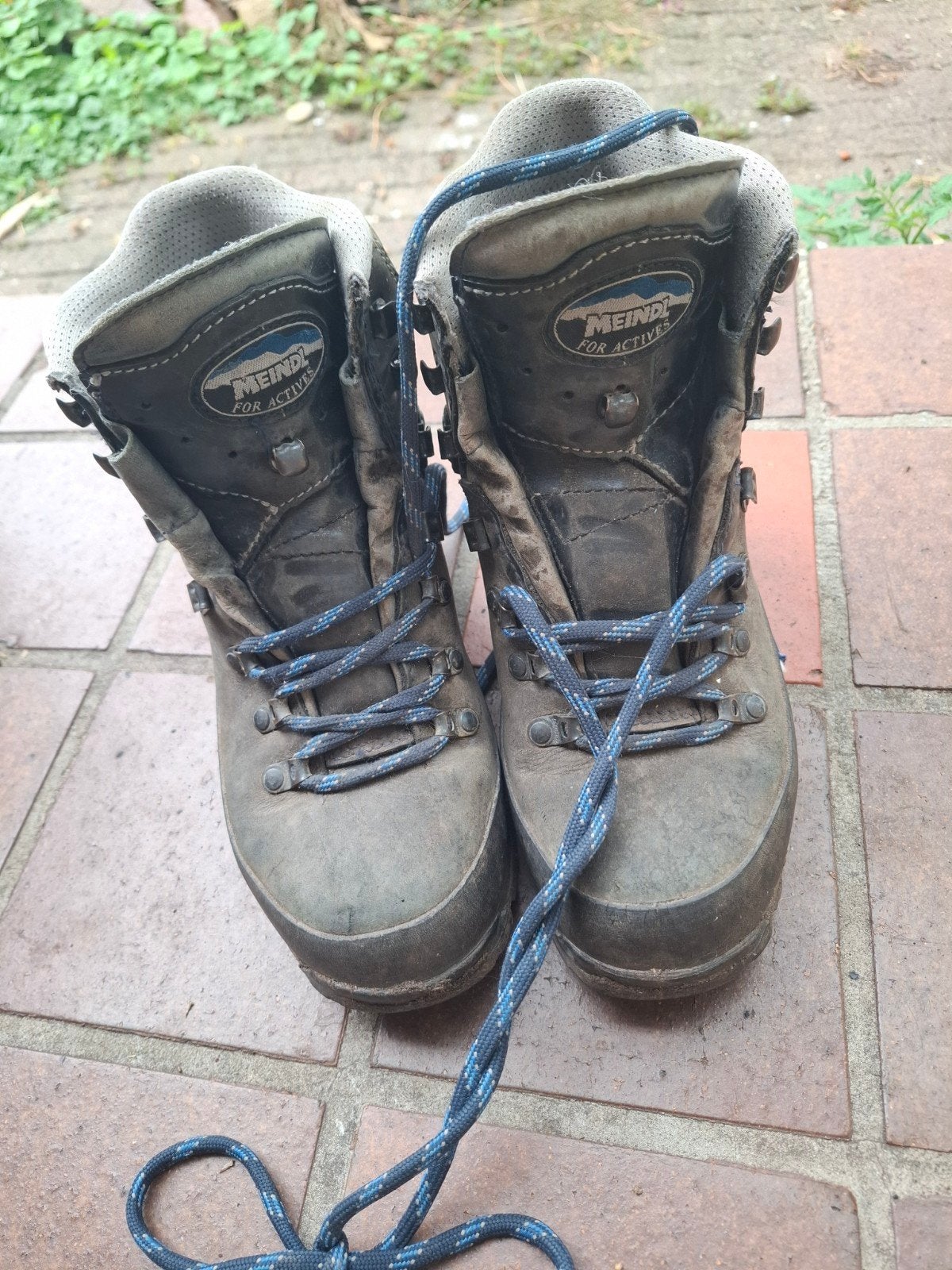 meindl schoenen maat 39 maar valt als maat 38, Ophalen of Verzenden, Schoenen