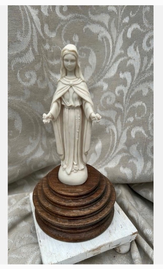 Vintage Maria madonna beeld op houten stand totaal 28 cm, Ophalen of Verzenden