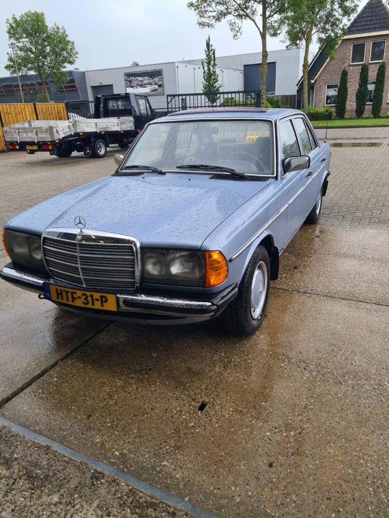 Mercedes-Benz 200d automaat belastingvrij 1981 Blauw, foto 10