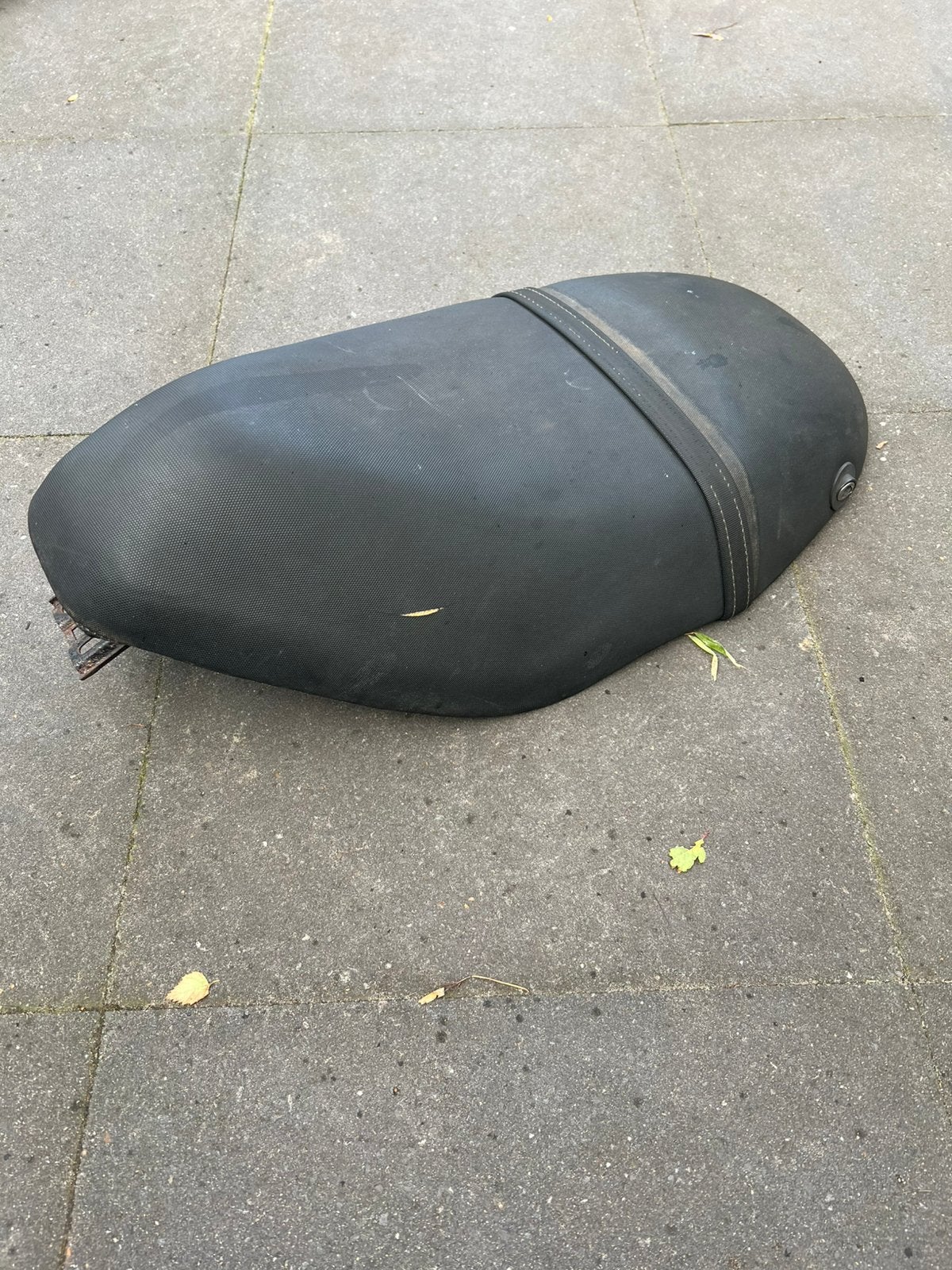Origineel Piaggo Zip Zadel | 100% goed, Fietsen en Brommers, Ophalen of Verzenden, Gebruikt, Zadel, Piaggio