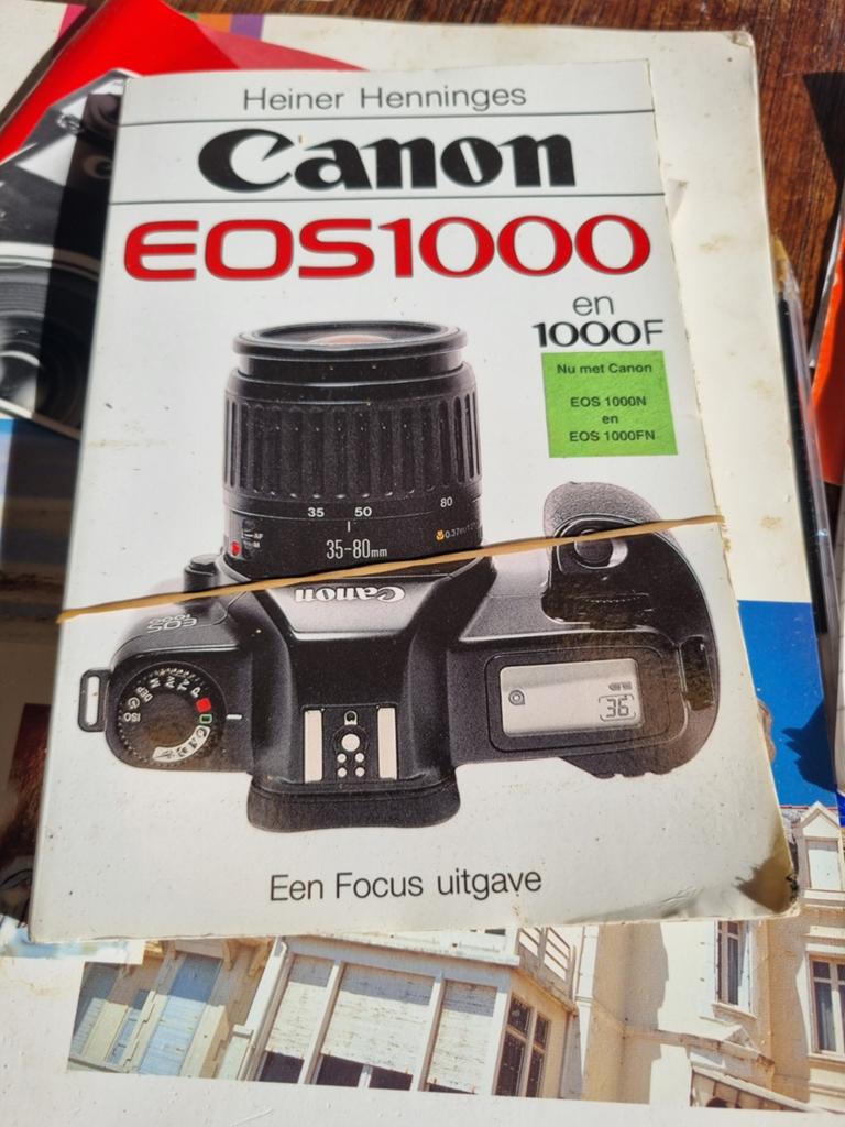 Canon EOS 1000F Spiegelreflexcamera met 35-105mm lens, Audio, Tv en Foto, Fotocamera's Analoog, Ophalen of Verzenden, Gebruikt
