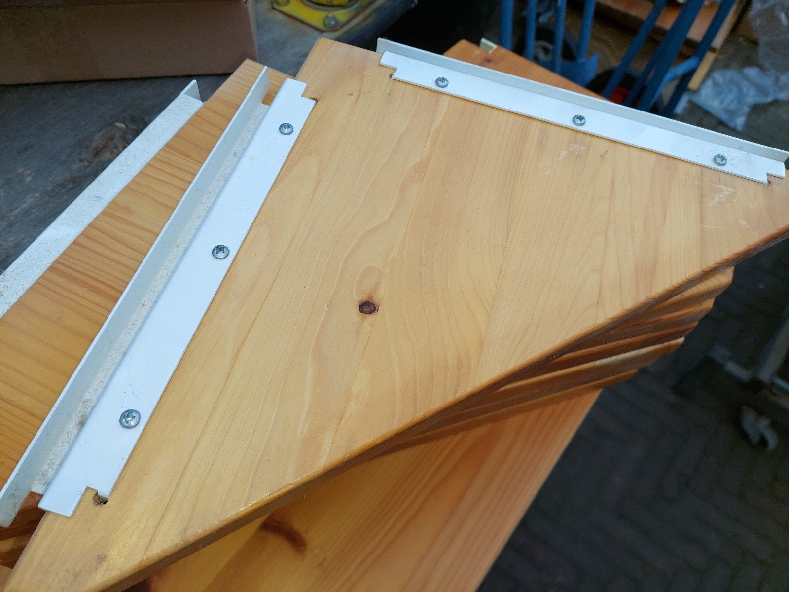 6 Lundia hoekschappen 30 cm., Ophalen of Verzenden, Gebruikt