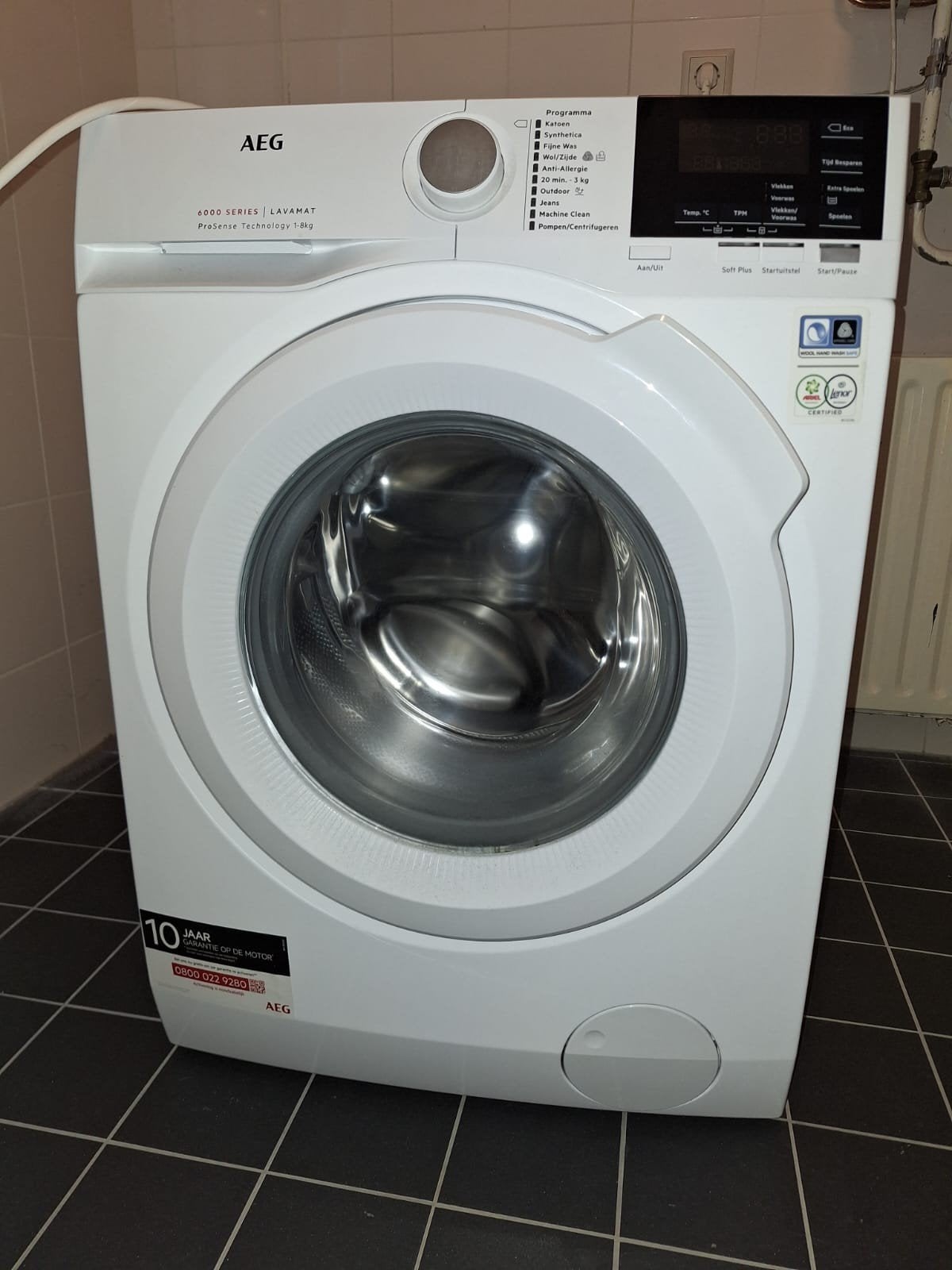 AEG 6000 SERIES LAVAMAT ProSense Technology 1-8kg, 6 tot 8 kg, Ophalen, Gebruikt