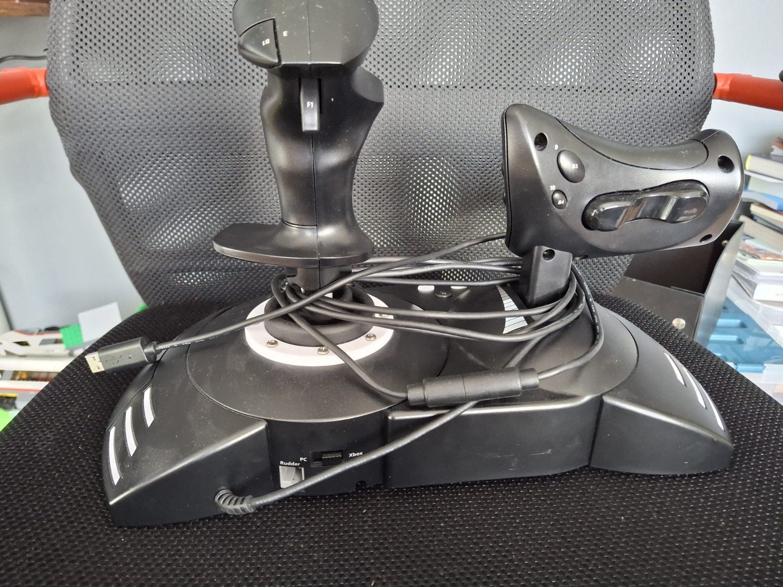 Hotas voor Xbox en PC - Goede staat, Spelcomputers en Games, Thrustmaster, Ophalen of Verzenden, Zo goed als nieuw, Xbox