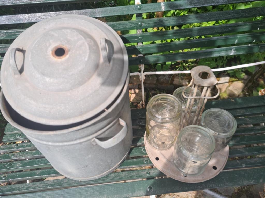 Vintage Zinken ketel voor wekglazen houder en 4 wekglazen, Ophalen of Verzenden