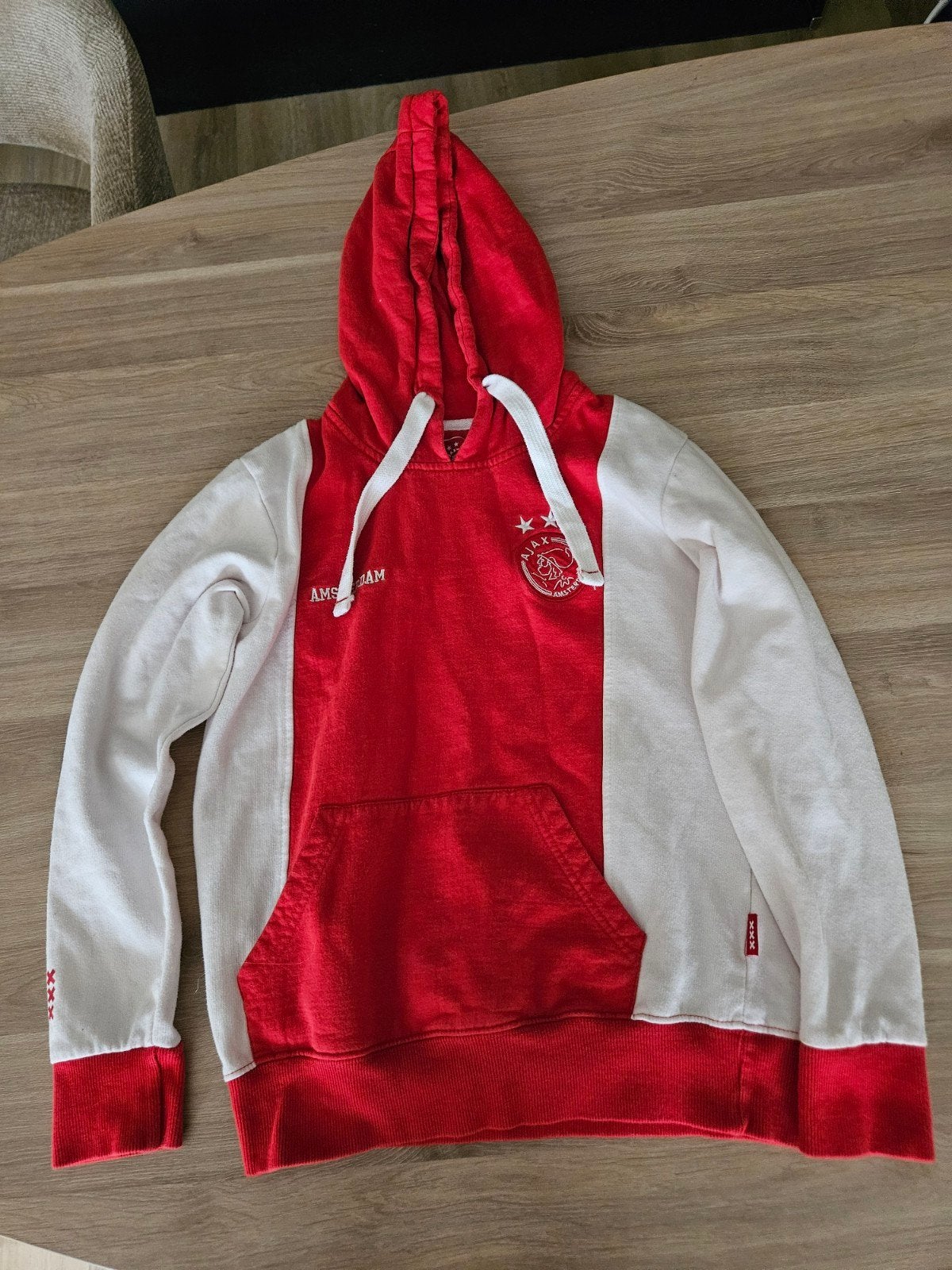 Ajax hoodie maat 152 rood wit, Ajax, Gebruikt, Arena Boulevard 29, 1101 AX Amsterdam, Jongen of Meisje