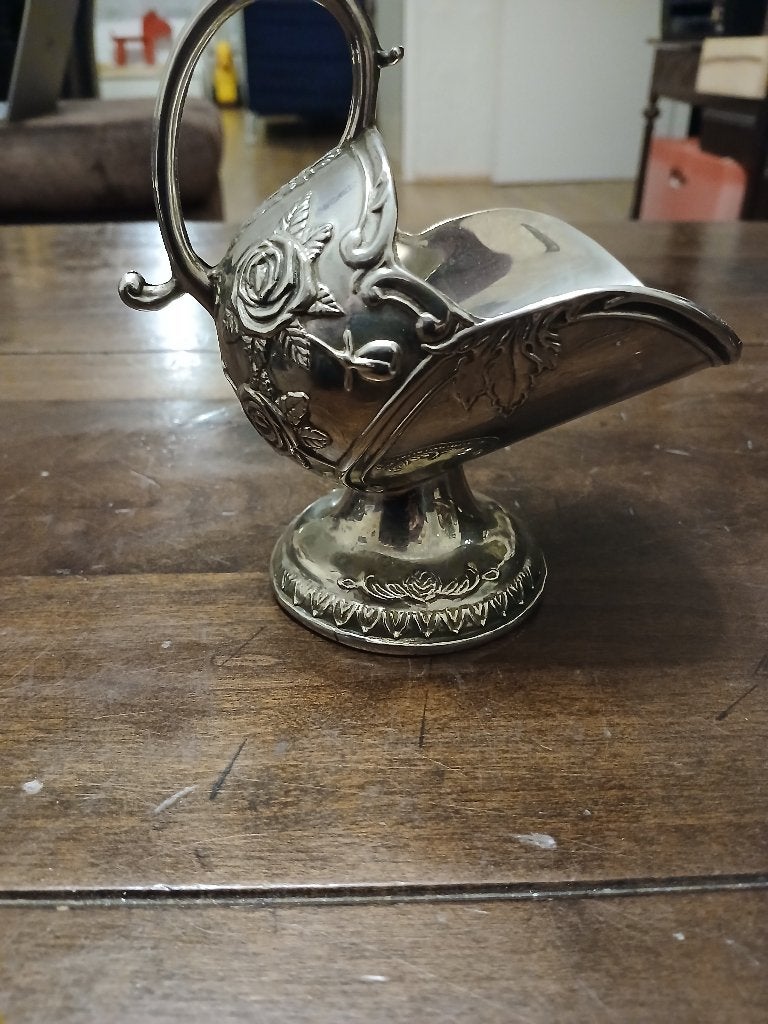Verzilverd suikerpot helmvormig, Ophalen of Verzenden, Zilver