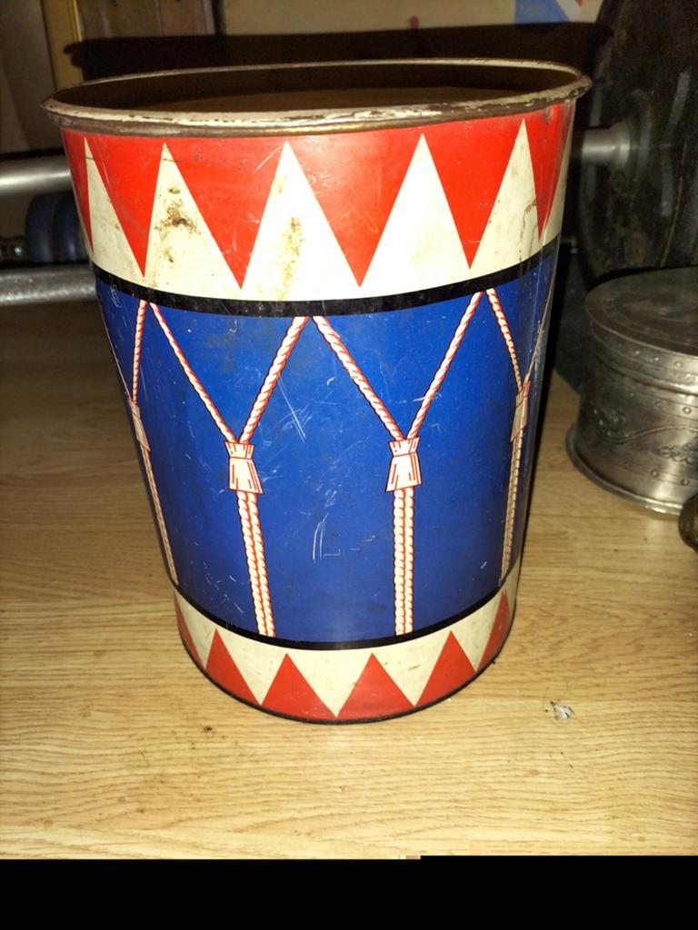 Oude blikken trommel in trommelvorm - Vintage decoratie, Verzamelen, Blikken, Ophalen of Verzenden, Gebruikt, Overige, Overige merken