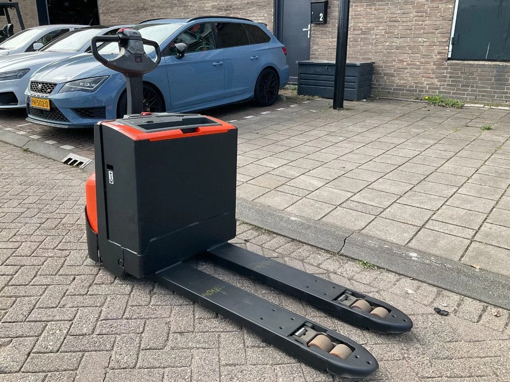 Toyota LWE180 1800KG PALLETWAGEN / HEFTRUCK (bj 2013), Toyota, 1000 tot 2000 kg, Marconistraat 2
3133KL  Vlaardingen, NL, Yilmaz Heftrucks
