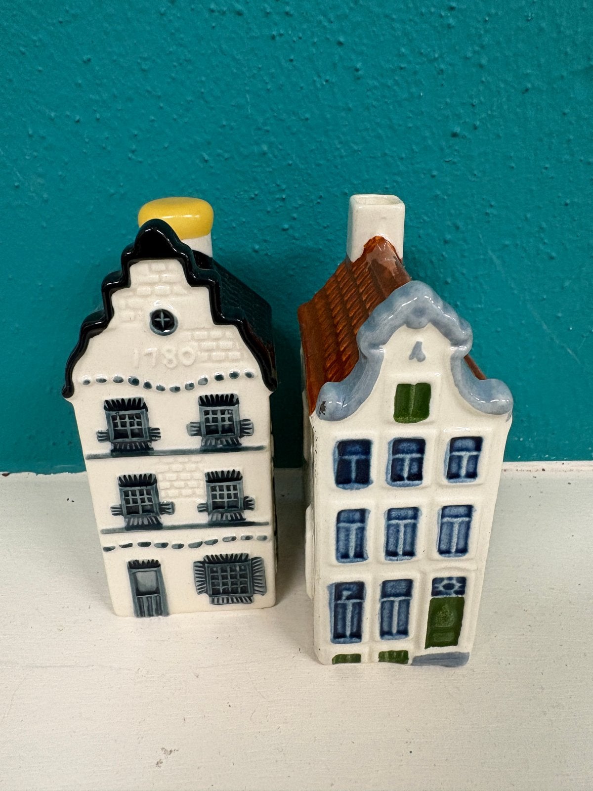 Huisjes: KLM nr. 3 (Bols) & Royal Goedewaagen (Hotel Okura), Verzamelen, Ophalen of Verzenden, Zo goed als nieuw