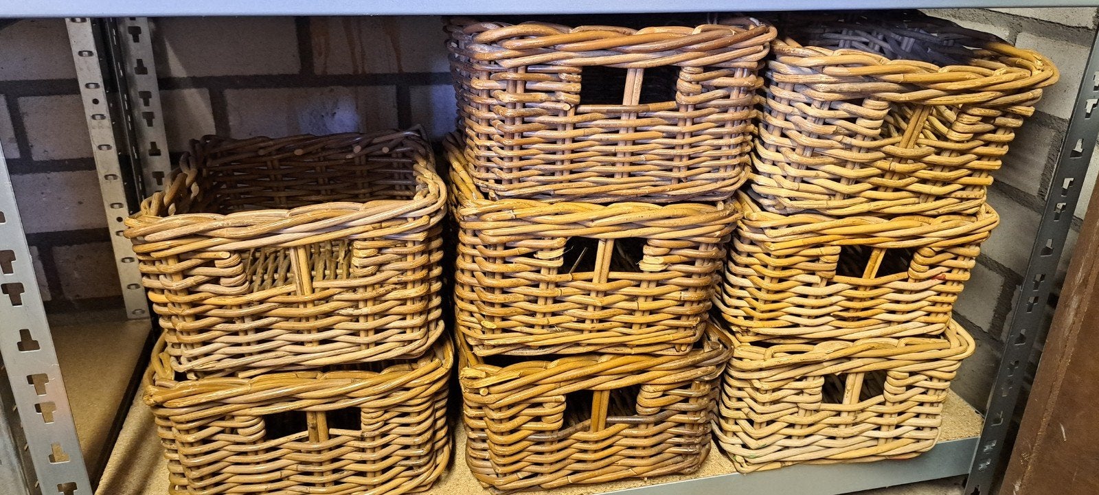 8 rieten mandjes, ideaal voor opbergen, Ophalen, Gebruikt, Gevlochten, Mand