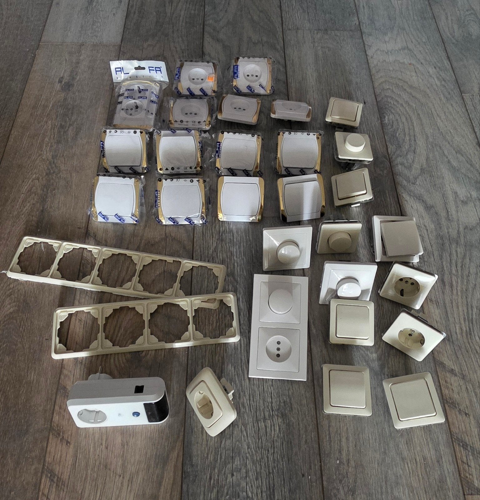 Schakelmateriaal, Ophalen of Verzenden, Nieuw, Overige merken, Schakelaar