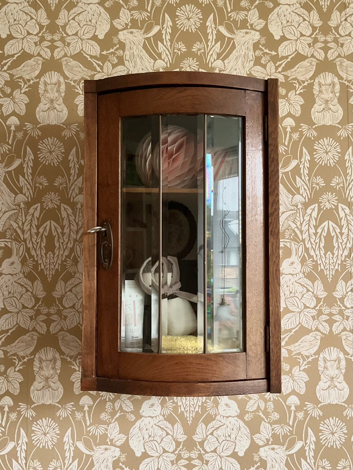 Antiek wandkastje, vitrinekastje met geslepen glas vintage, Antiek, Ophalen of Verzenden, Nvt, Minder dan 100 cm