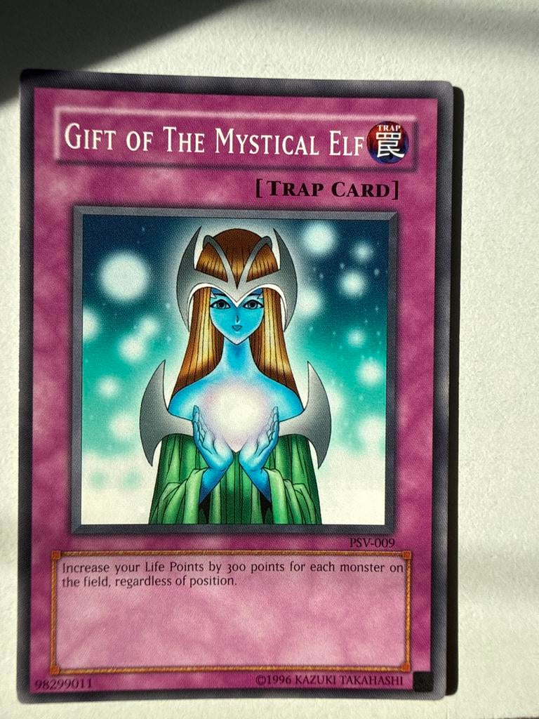 Yu-Gi-Oh! Gift of The Mystical Elf PSV-009, Ophalen of Verzenden, Gebruikt, Losse kaart