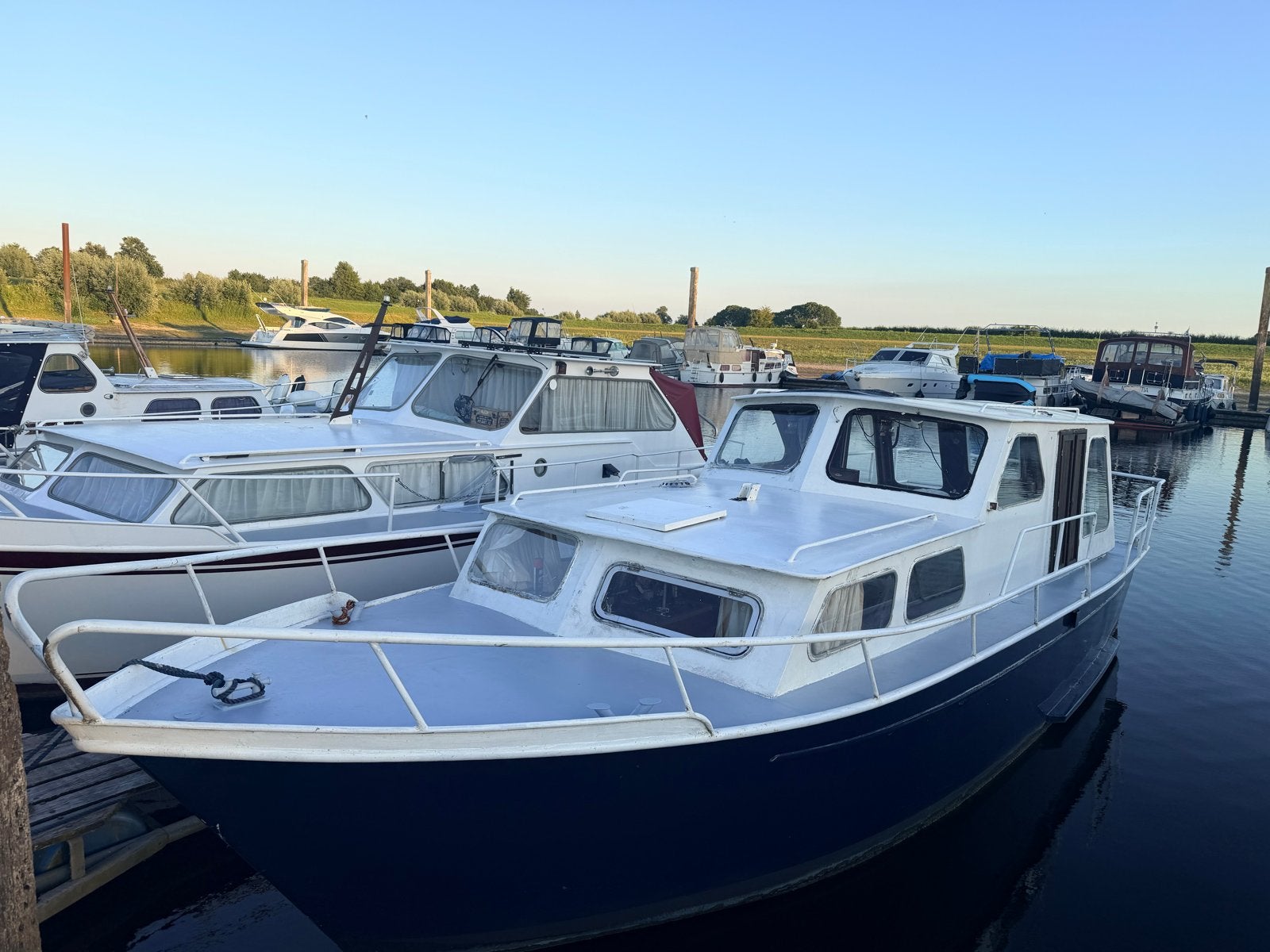 Nette Motorboot - Ideaal voor dagtochten en weekendjes weg, Gebruikt, Walstroom, Binnenboordmotor, Kruiser
