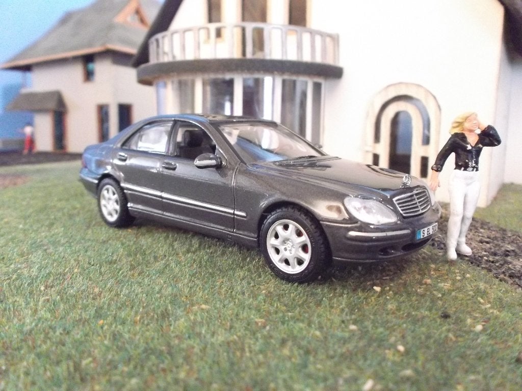 1/43 Mercedes Benz S-Class - Dealer-uitgave met.-antraciet, Ophalen of Verzenden, Nieuw, Auto, Overige merken