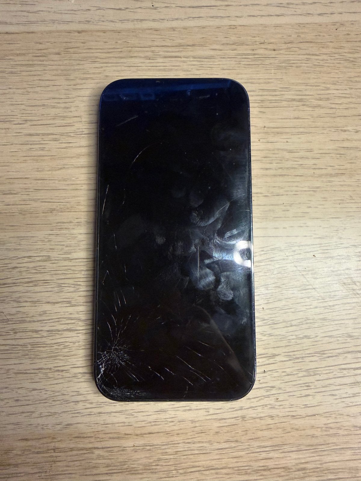 iPhone 14 Pro met kapot scherm (onderdelen/reparatie), Ophalen of Verzenden, Niet werkend, Paars, IPhone 14 Pro
