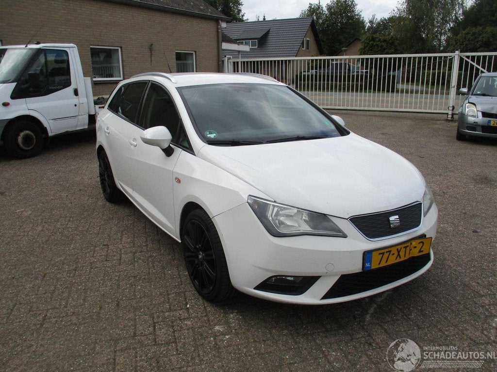 SEAT Ibiza 1.2 TDI ST Style Eco (bj 2012), Auto diversen, Schadeauto's, 1199 cc, Wit, Stationwagon, Service@seat.de