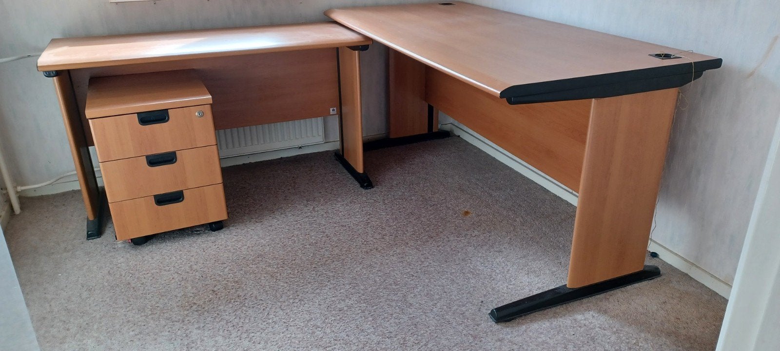 mooi hoekburo in 2 delen 160x75cm en 120x50cm  met ladenblok, Huis en Inrichting, Ophalen, Gebruikt