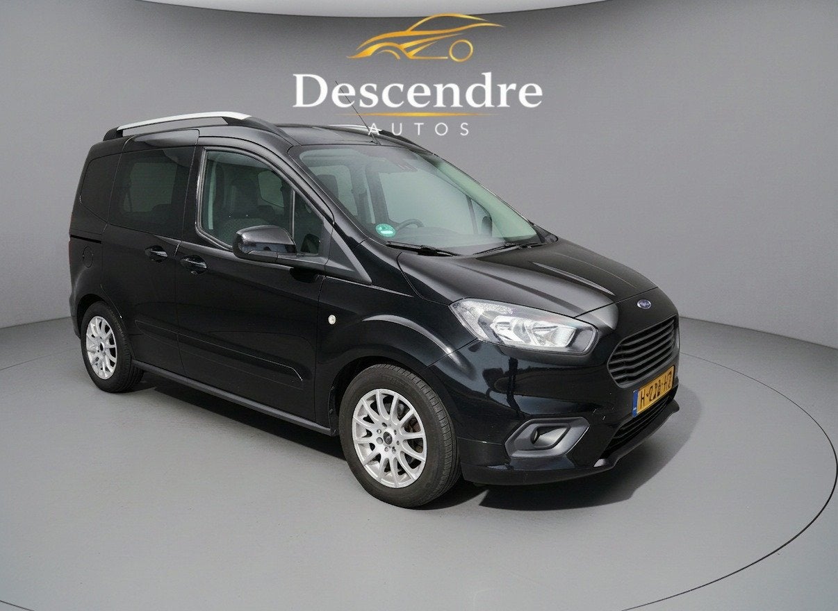 Ford Tourneo Courier 1.0 Titanium 12 maand garantie, Gebruikt, Met garantie (alle), Zwart, Handgeschakeld
