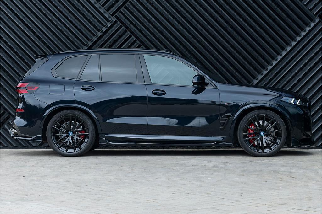 BMW X5 xDrive50e LCI M-sport Pro ACC Pano M Seats Achterasbe, Gebruikt, 2395 kg, Zwart, Bedrijf