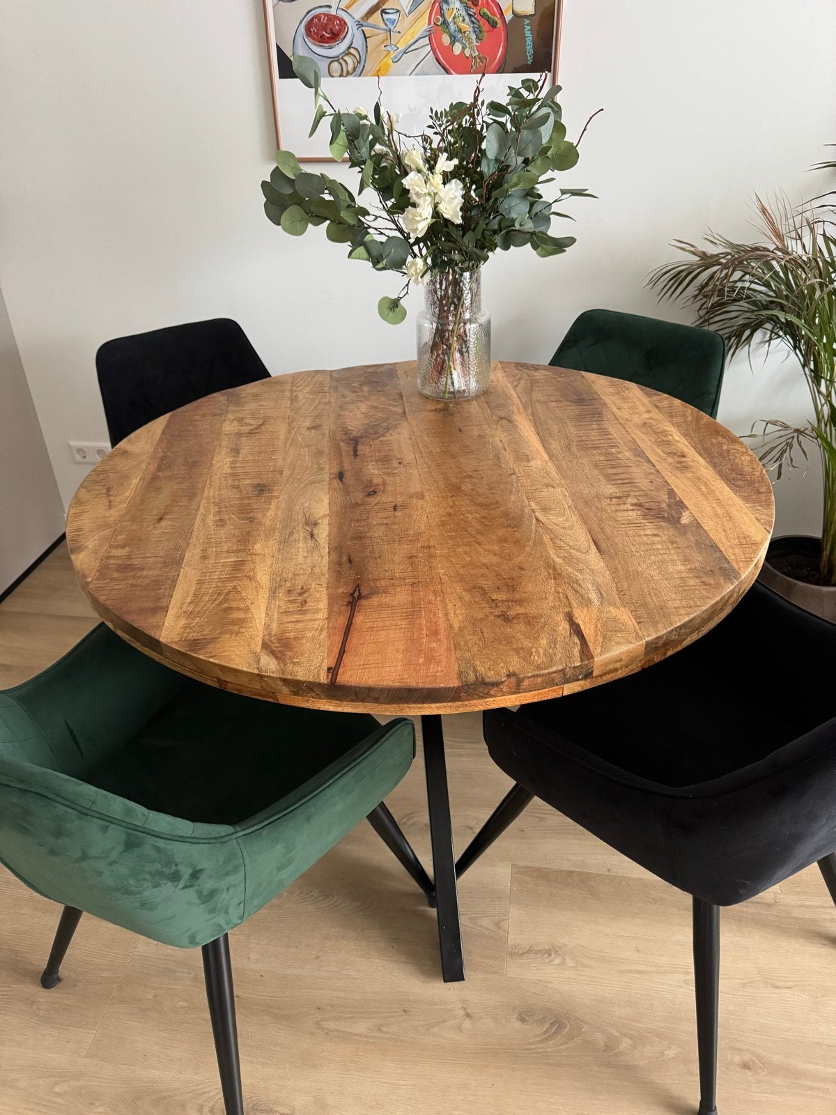 Ronde eettafel van mangohout met metalen onderstel, Huis en Inrichting, Tafels | Eettafels, Ophalen, 100 tot 150 cm, Rond, Zo goed als nieuw