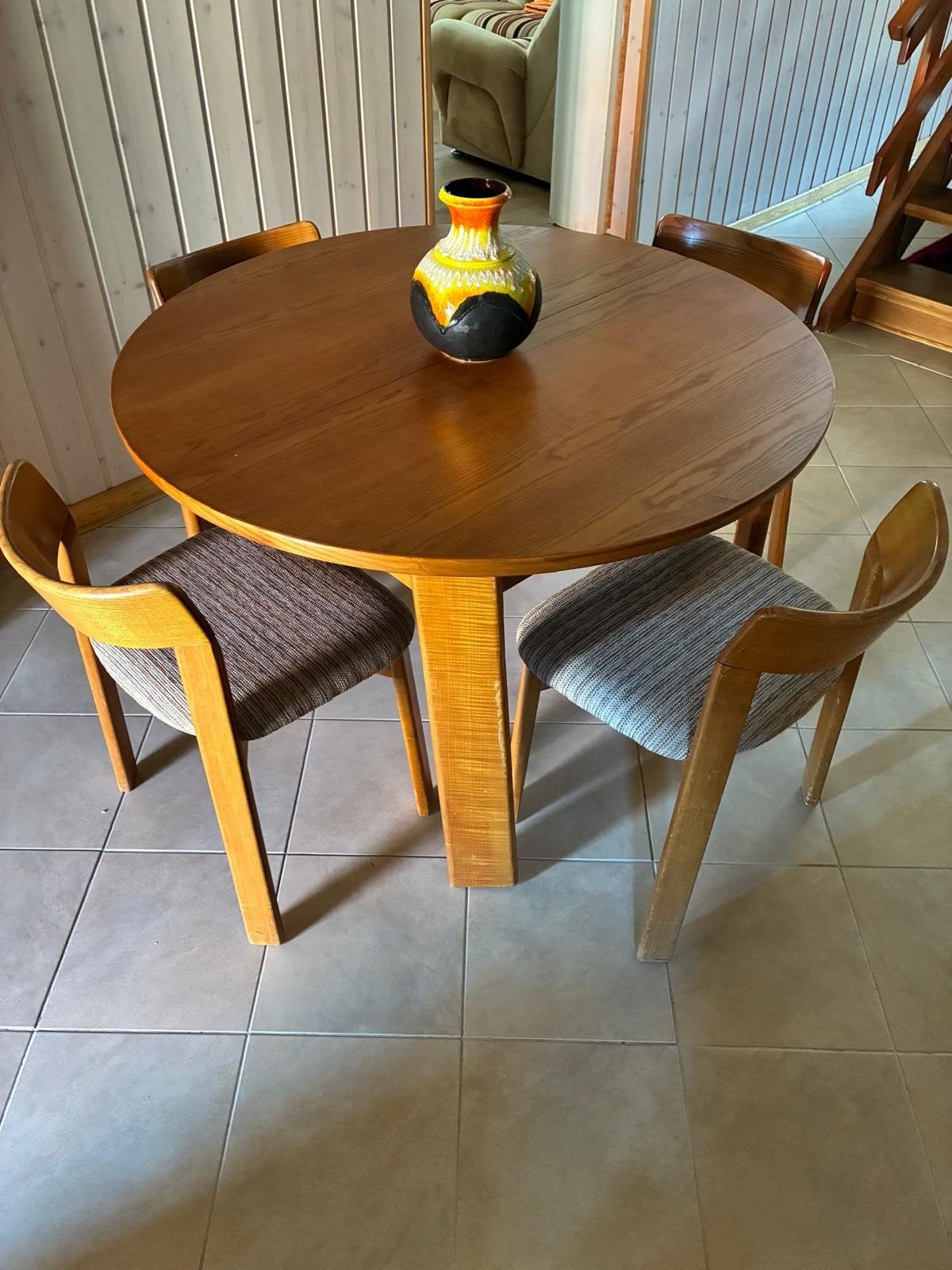 retro jaren 70 eethoek vintage 4 stoelen en 1 tafel, Ophalen, Gebruikt, 4 tot 6 stoelen