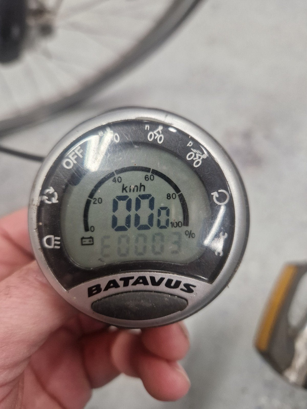 Display Batavus padova easy cu2 met houder, Fietsen en Brommers, Fietsaccessoires | Fietscomputers, Ophalen of Verzenden, Gebruikt