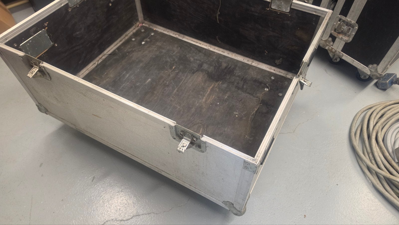 Stevige Flightcase op wielen - Ideaal voor apparatuur, Ophalen, Gebruikt, Overige instrumenten, Flightcase