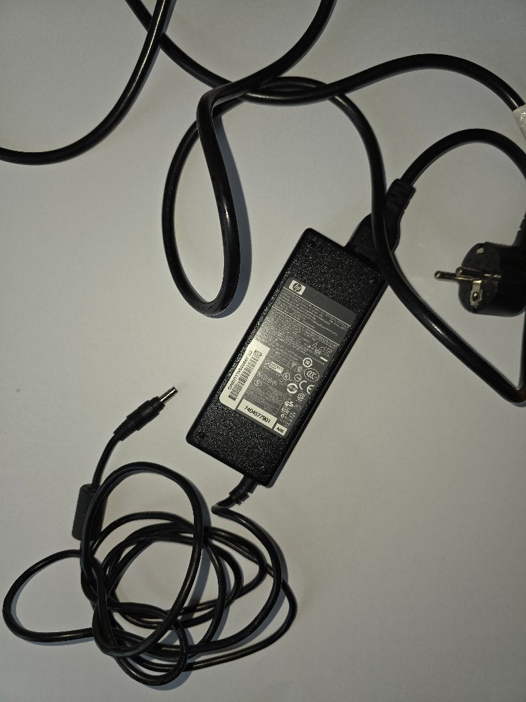 HP laptop adapter, Computers en Software, Laptop-opladers, Ophalen of Verzenden, Gebruikt, HP Adapter