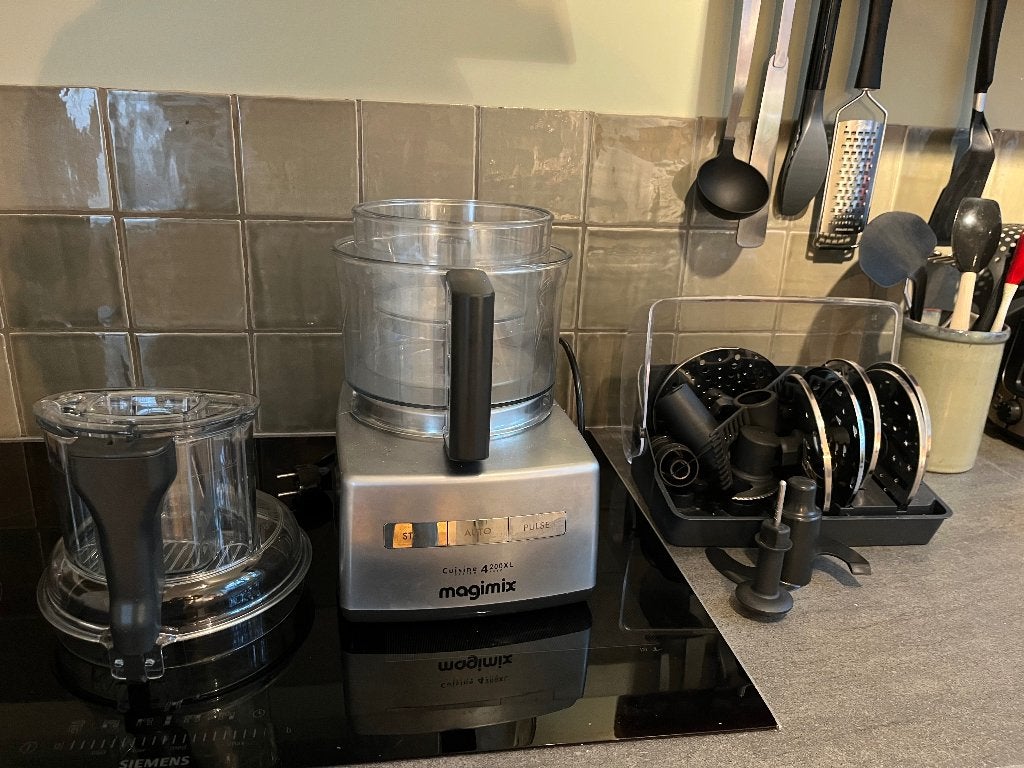 Magimix 4200 XL met accesoires, 4 liter of meer, 2 snelheden, Ophalen of Verzenden, Zo goed als nieuw