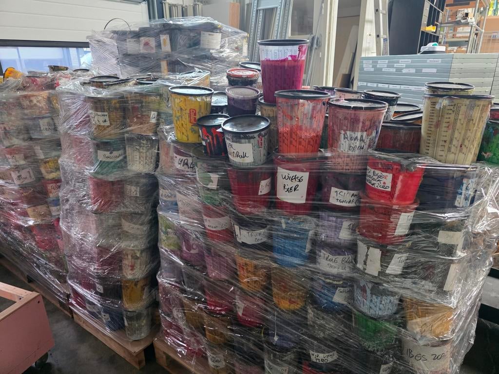 Grote partij zeefdrukinkt - Diverse kleuren en volumes, Ophalen, Wit