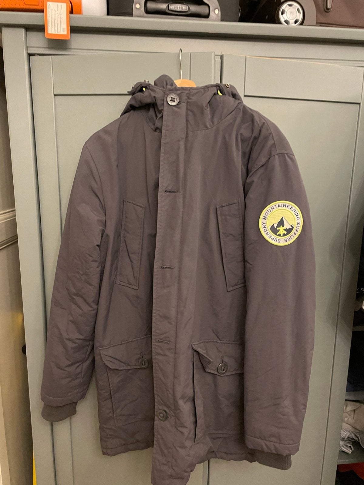Superdry Parka - Warme winterjas, netjes gedragen, Ophalen of Verzenden, Gedragen, Maat 52/54 (L), Grijs