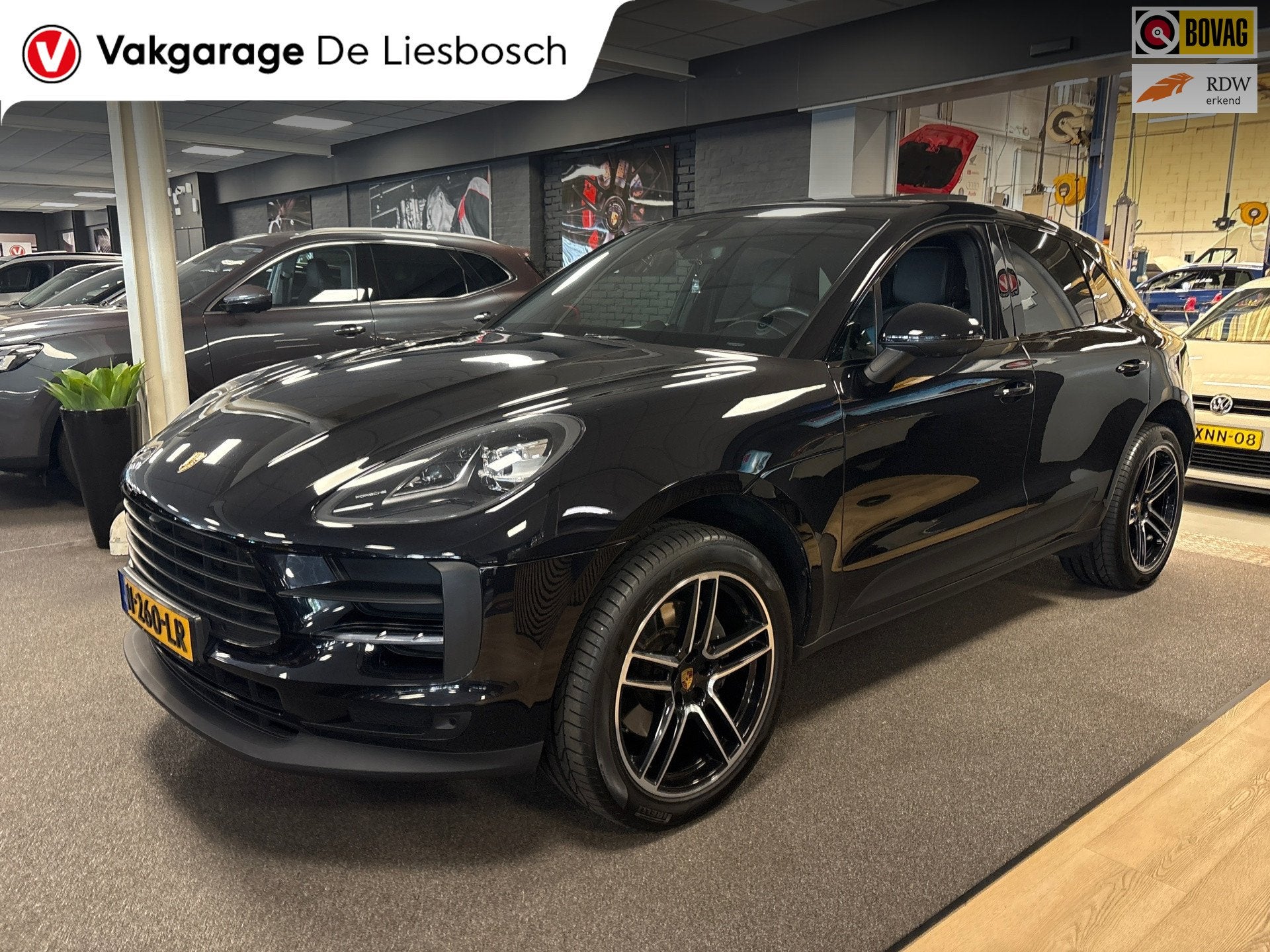 Porsche Macan 2.0/pano/leer/navi/camera/sport chrono/stoelve, Gebruikt, Zwart, Bedrijf, Vierwielaandrijving